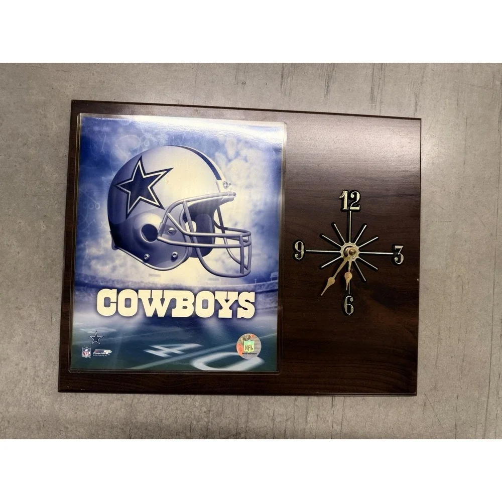 Vintage Dallas Cowboys NFL Wood Plaque Wall‎ Clock - Officially Licensed